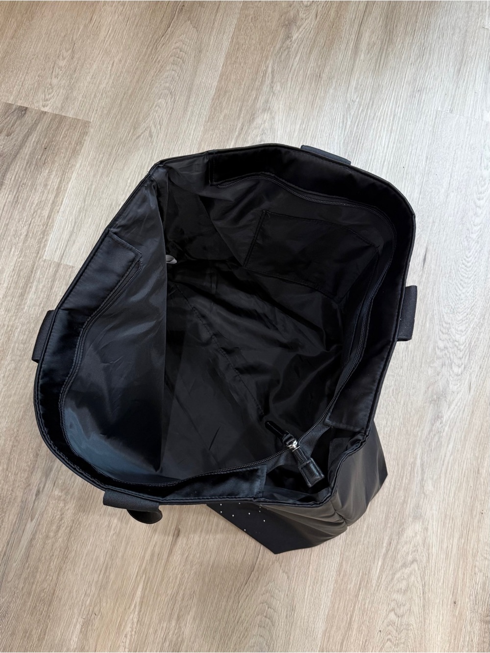 Victoria's Secret Black Tote with Crystal VS Logo - Picture 4 of 6
